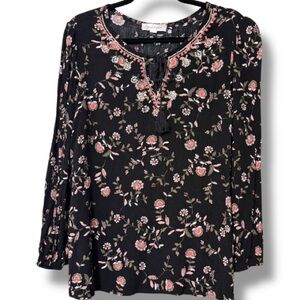 Casual Express 3/4 sleeve pullover blouse v-neck tassel tie front floral print